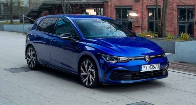 VW Golf R-Line